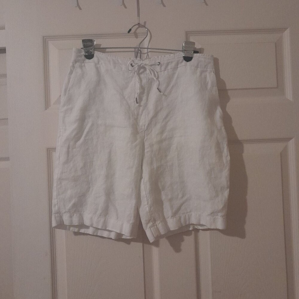 chick's linen white shorts